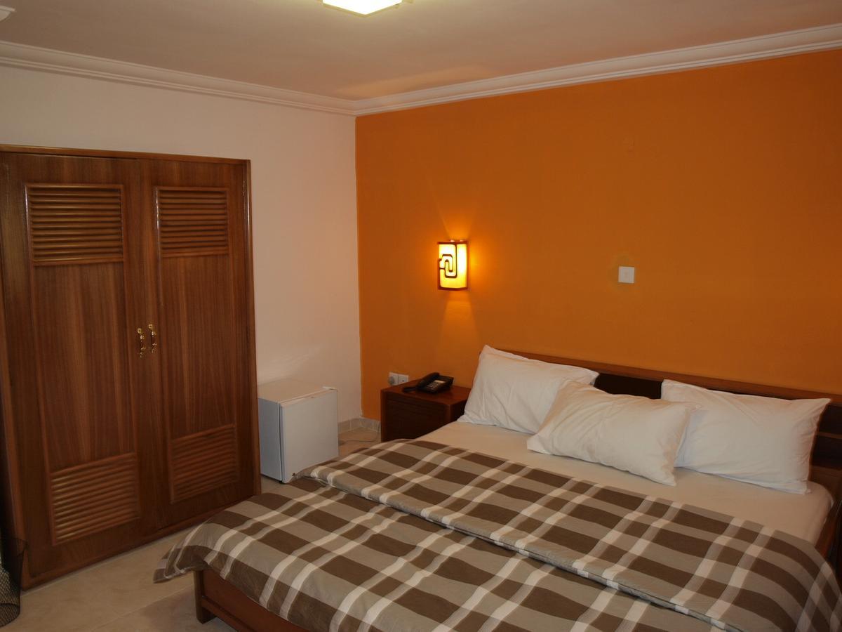 Apollo Hotel Lagos Exterior photo