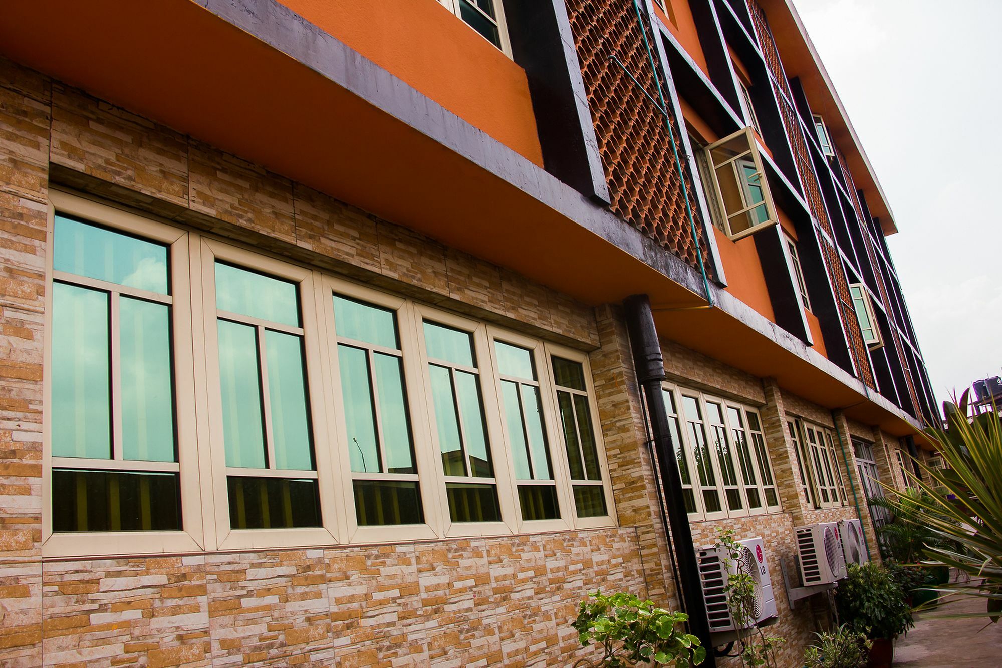 Apollo Hotel Lagos Exterior photo